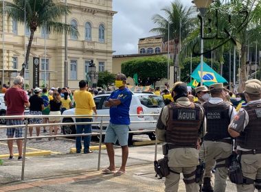 Contra ação da PM, manifestantes ocupam área federal antes de carreata