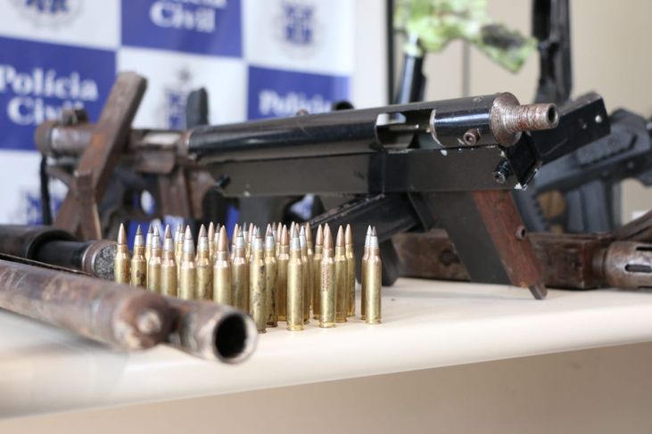 Ação termina com maior apreensão de armas em uma ocorrência