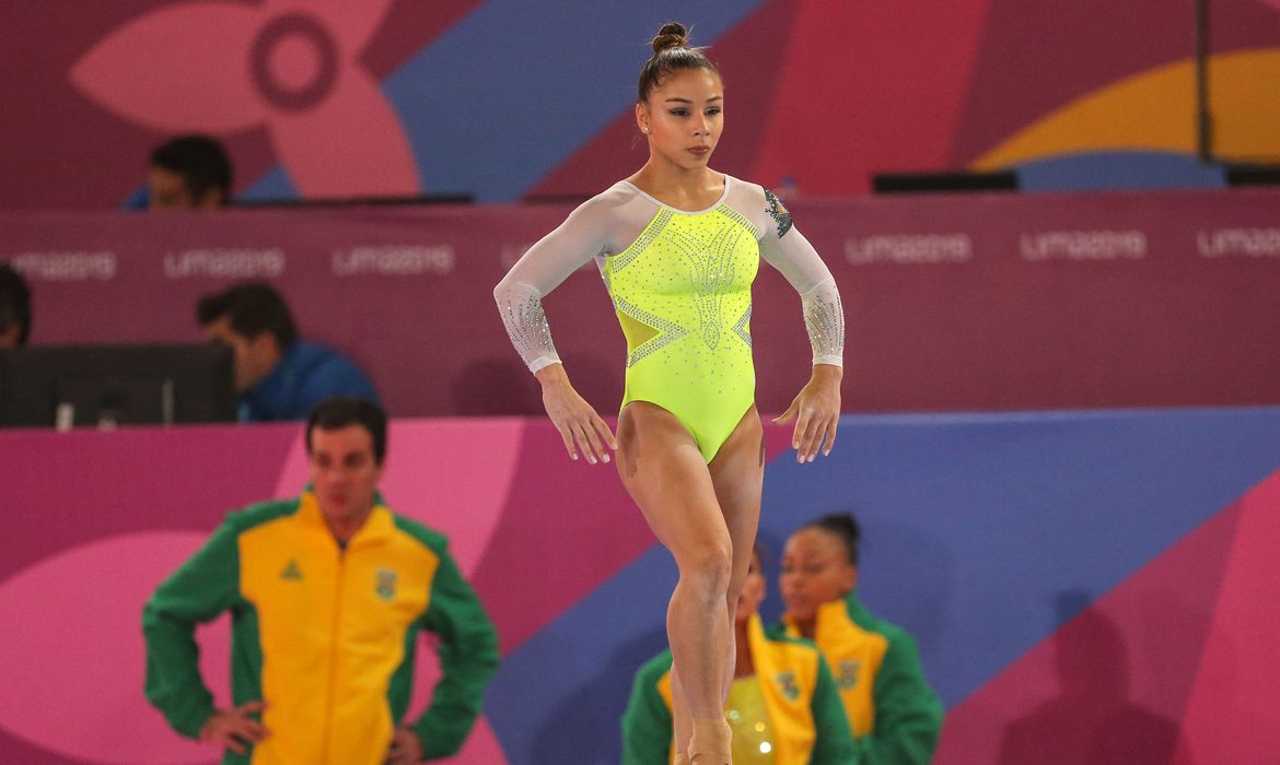 Rebeca Andrade e Flávia Saraiva testam positivo pra covid-19