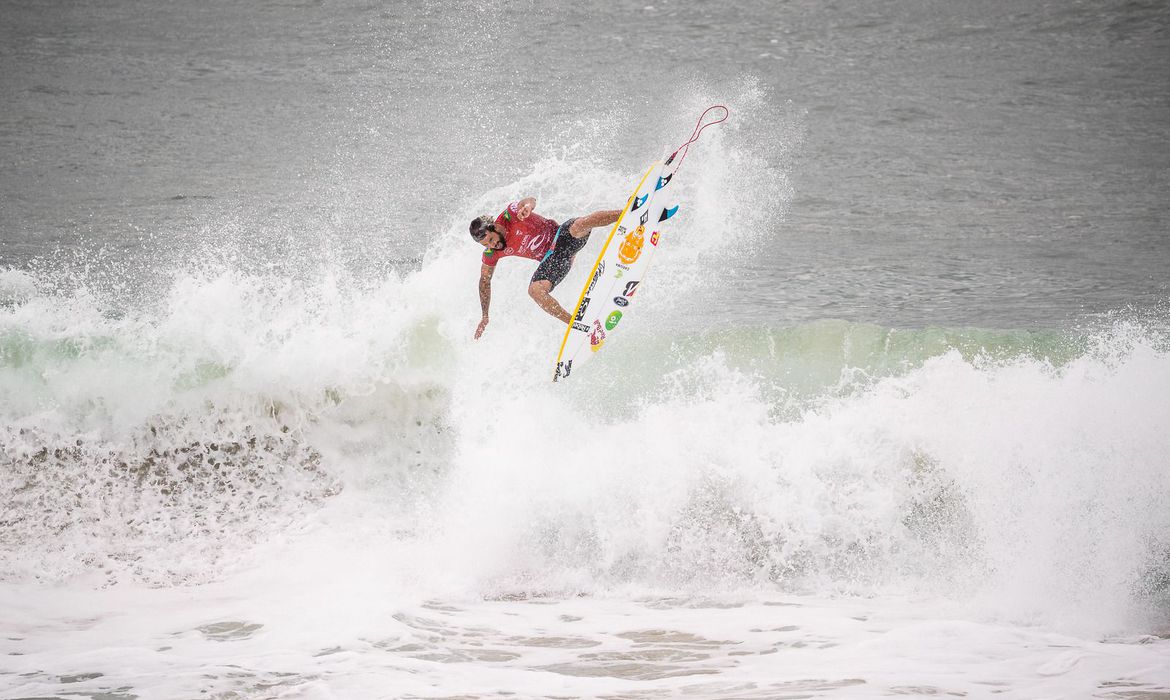 Surfe: 3ª etapa do Circuito Mundial começa com brasileiros favoritos