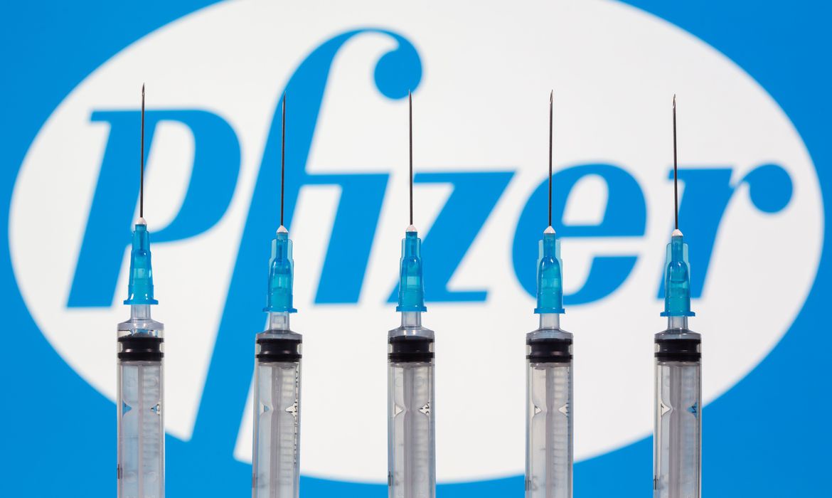 Pfizer lança testes para vacina contra a gripe com RNA mensageiro