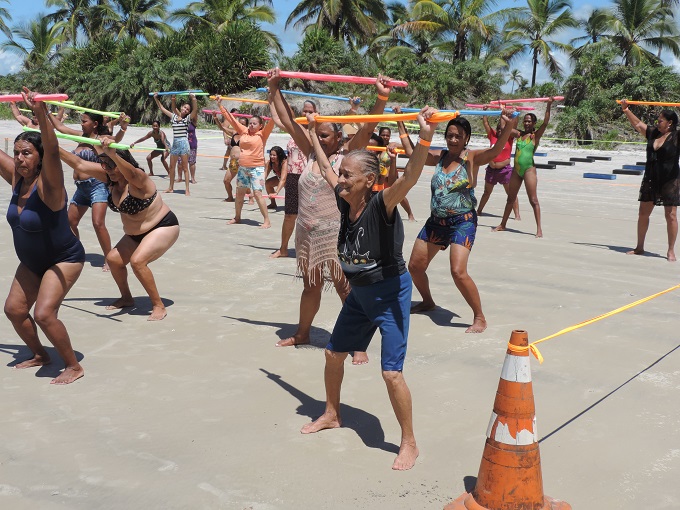 Iguaí: Ação Social leva idosos para um dia de lazer em Ilhéus