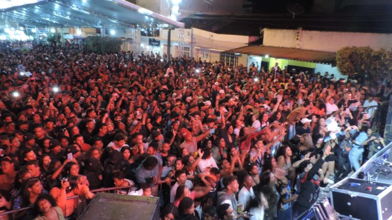 Iguaí: Thiago Aquino agita abertura oficial da Festa de Setembro