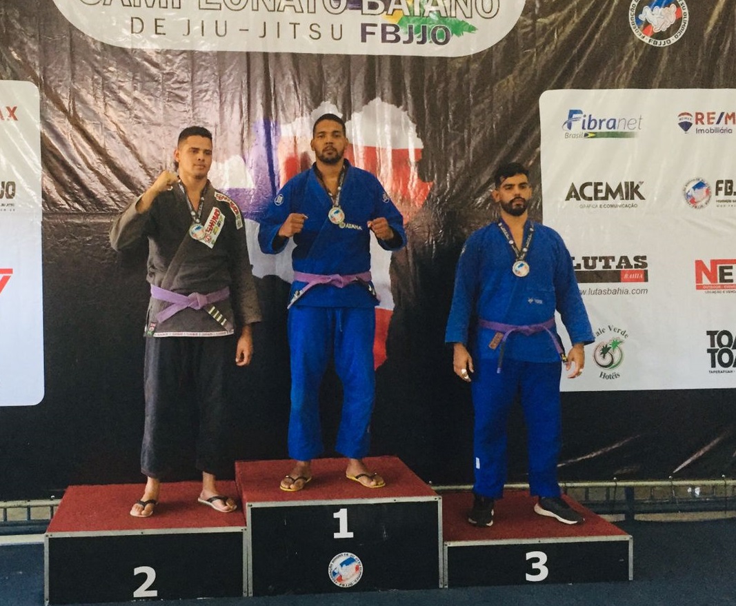 Iguaí: Geomaique Cardeal ganhando todas as lutas por finalização e foi um dos destaques do Campeonato Baiano de Jiu-Jitsu