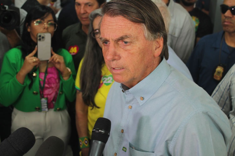 ‘Eu falo palavrão, mas não sou ladrão’, diz Bolsonaro em Guanambi