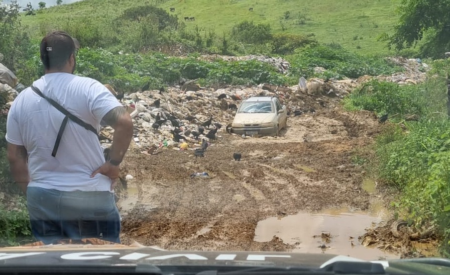 Polícia Civil de Iguaí recupera carros roubados