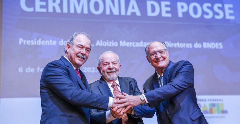 Aloizio Mercadante toma posse na Presidência do BNDES