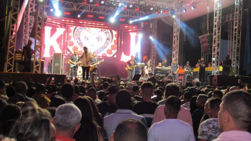 Iguaí: Kevi Jonny foi a principal atração da primeira noite da Festa de Setembro 2023