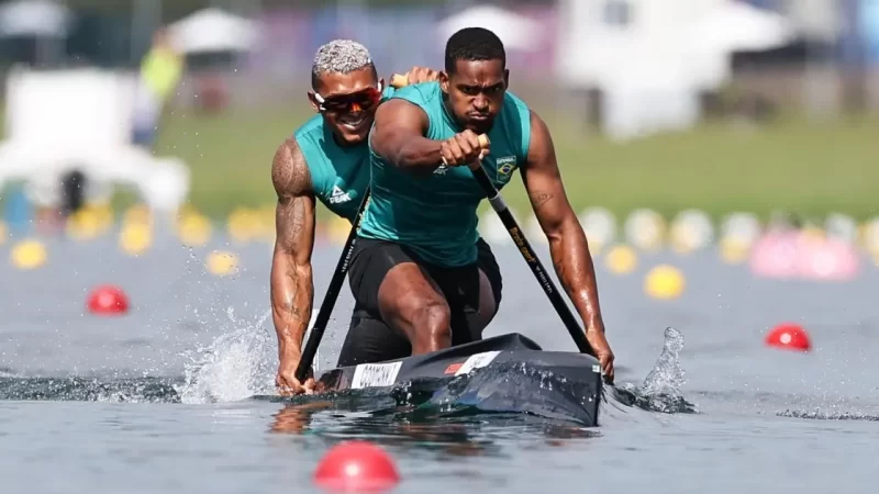 Paris-2024: Isaquias Queiroz e Jacky Goodman ficam em último na final da C2 500m